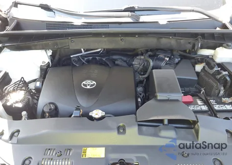 2018 Toyota Highlander Le z USA, uszkodzony, nr VIN 5TDBZRFHXJS870840